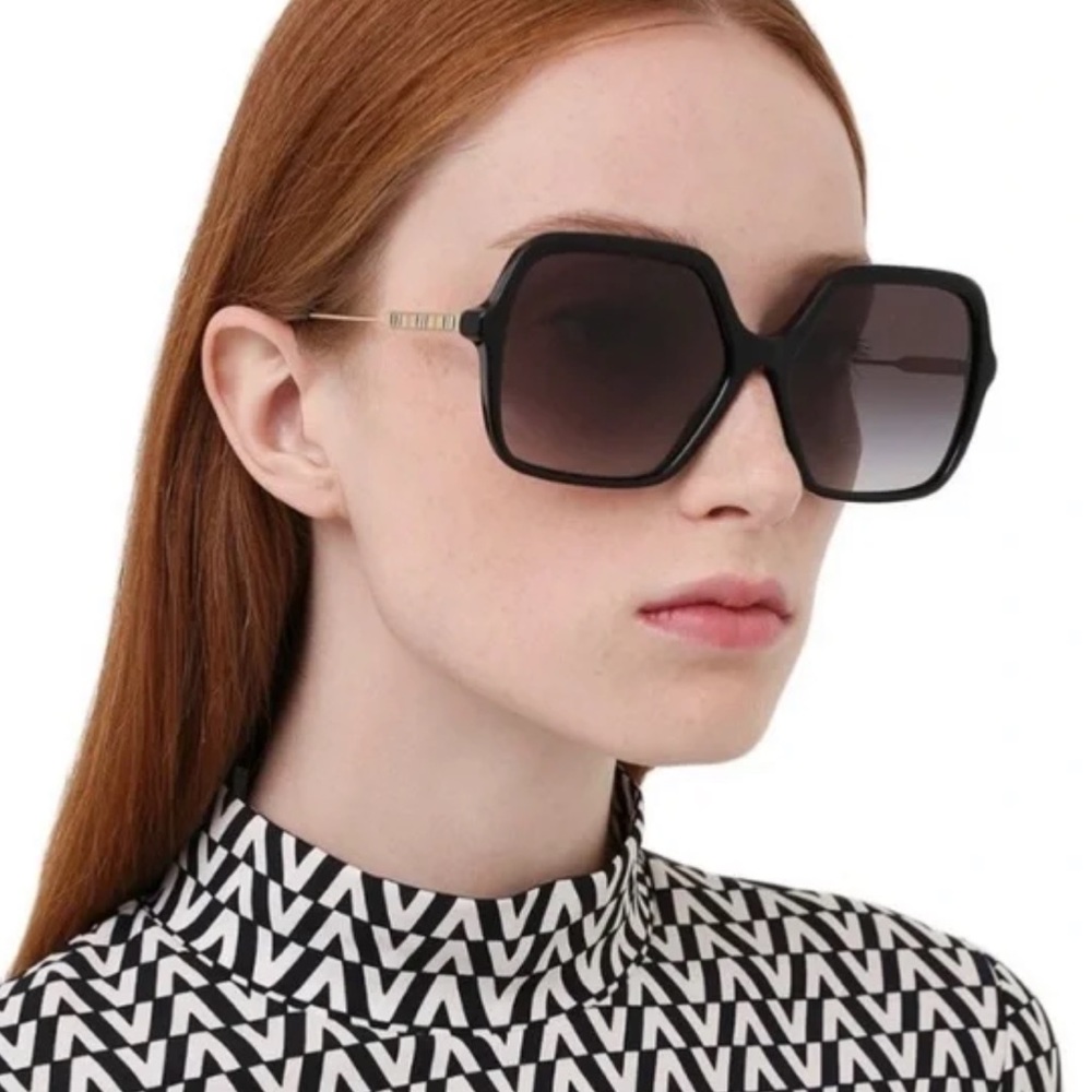 Burberry Sunglasses - Like new